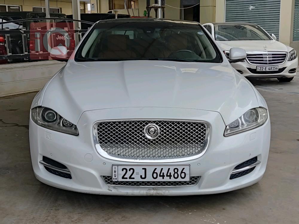 جاكوار XJ